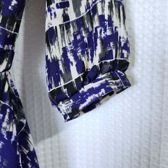 Women's Dress Size XS Long Sleeve V-Neck Faux Wrap Lined Dress - Picture 4 of 12